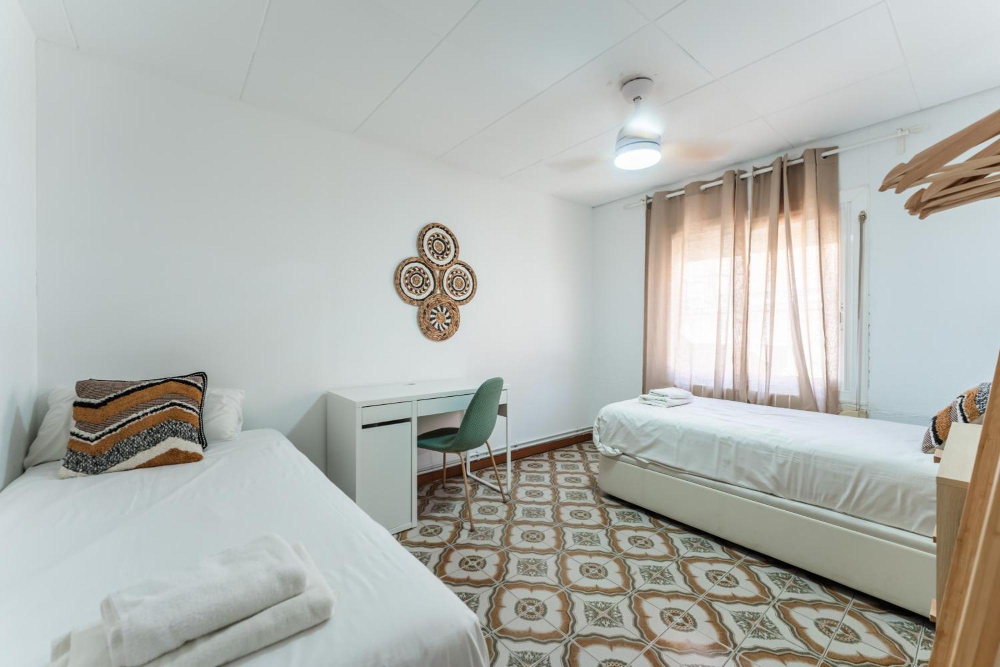 Feel Welcome Barcelona 10 Корнелья де Лиобрегат Экстерьер фото